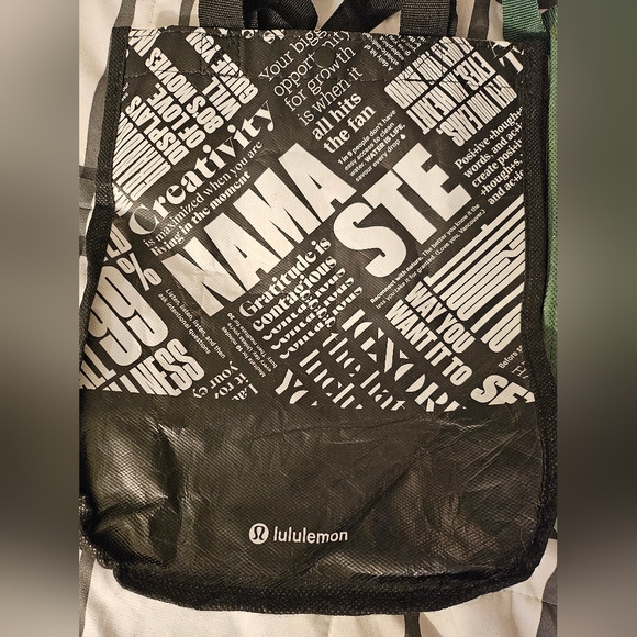 lululemon athletica Black and Green Tote‎ Bag / Lunch Bag Set - Picture 3 of 10